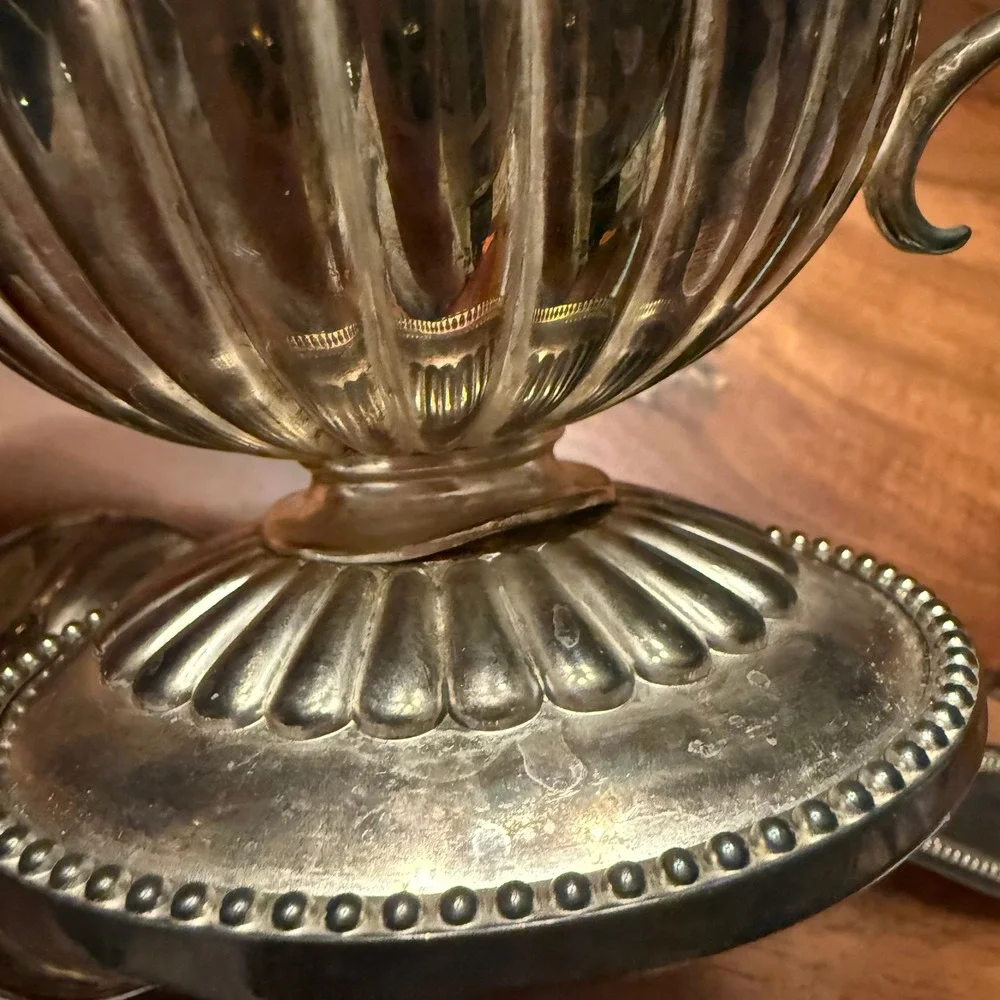 International Silver Co Gravy Boat‎ and Ladle Set Beaded Rim Silverplate Vintage